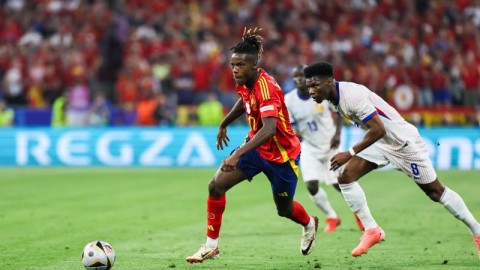 拉明·亚马尔：五大联赛过人王的风流簿，101次成功过人与那位神秘的英国网红