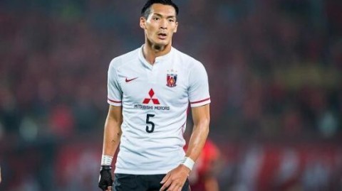 伊藤洋辉德甲百场里程碑：拜仁大胜之夜，日本后卫书写亚洲留洋新篇章