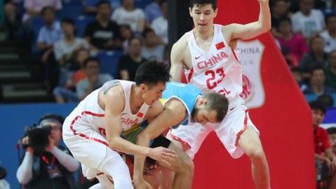 创纪录27失误涉险过关！胡金秋16分率队双杀波黑 男篮“带病”赴亚洲杯