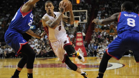 76人主场被热火打花！恩比德哈登眼神迷离，这季后赛咋整？