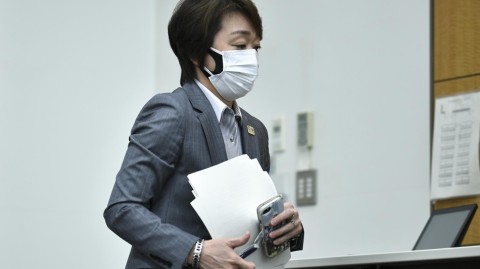 东京奥运再遭重创：开闭幕式总导演因侮辱女性丑闻闪电辞职